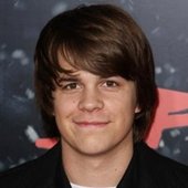 Johnny Simmons